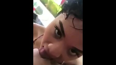 TEEN SLUT LEARNS HOW TO EAT PUSSY