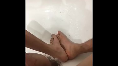 Quick sesh in the bath
