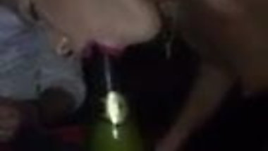 Social-Media-Slut sucks Champagne Bottle!