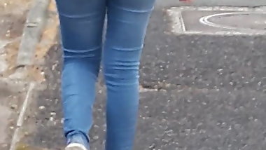 Nice little ass in the street