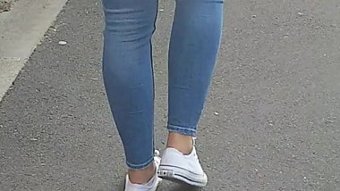 Fat ass teen walking