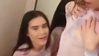 2 gorgeous teens in changing room