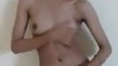 Indian Teen girl plays with herself