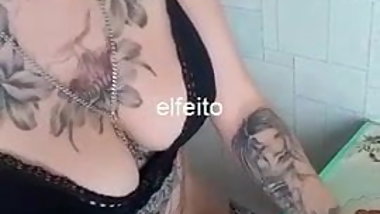 rusa tatuada