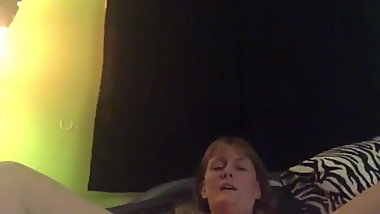 Sister caught masturbating pussy in room part 3