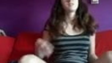 Dutch slut fuck a lamp