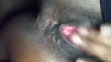 Ebony babe masturbating on cam