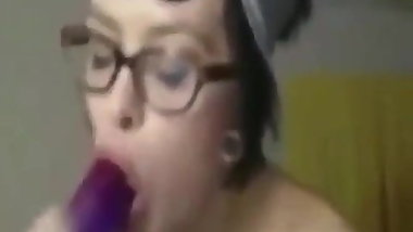 Dildo throat