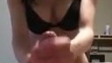 Hottest handjob ever with cumshot