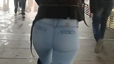 Rica culona en transmi