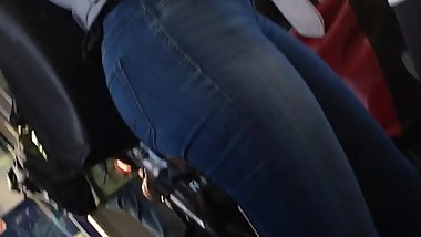 Sexy Teens in der Bahn