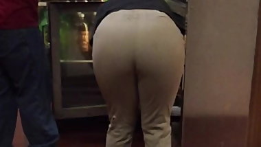Thick Pizza Girl Bends Over