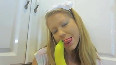 Amateur - Cute Teen Banana Vag & Anal Insertion for BF