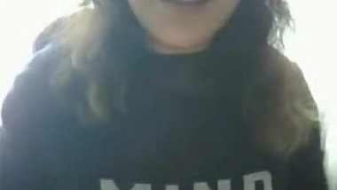 Novinha olhando meu pau e babando.