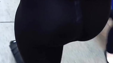 Thick Ass Black Teen Walking