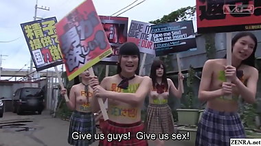 Schoolgirls take charge in the future of Japan Subtitles