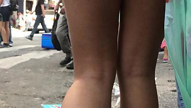 Borboletas passeando na bunda maravilhosa 1 de 2