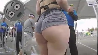 Nice ass Candid