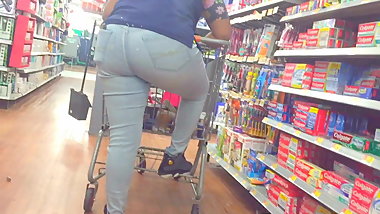 Round Booty Walmart Worker