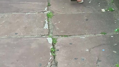 Seguindo Ninfa gostosa shortinho 2