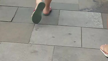 Seguindo Ninfa gostosa shortinho 3