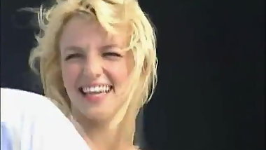 Britney Spears dancing