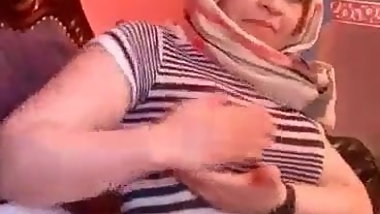 arab 9ahba algerienne : le job de reve de 7 a 10h