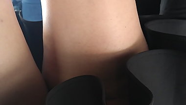 Upskirt tanga roja