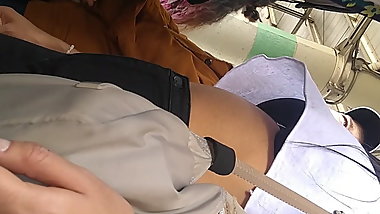 Hermosa en camiseta corta