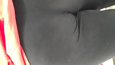 Super thin pawg teen leggings she pulls that ass up for me