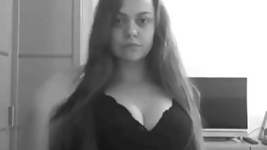 (SPA): Cris, teen with curvy body