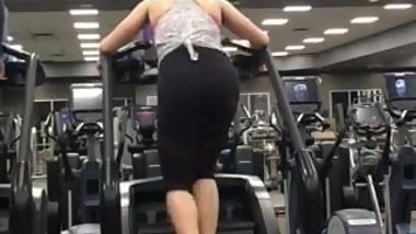 Teen on stepmill