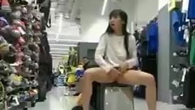 Flashing and Squirting in store