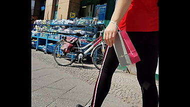 Candid teen ass 39