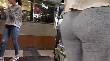 Two college azzes u must wait for it ..its real good azzes