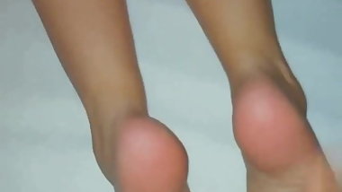 Cum on girlfriend's soles