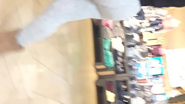 Juicy booty pawg Latina teen seethrew grey leggings