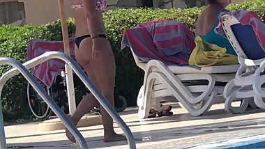 Hot girl at pool voyeur