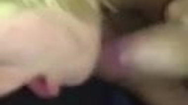 Italia Le piace prendere ordini alla troia