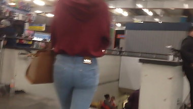 teen ass, culito en metro