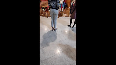 Juicy ass teen in tight jeans