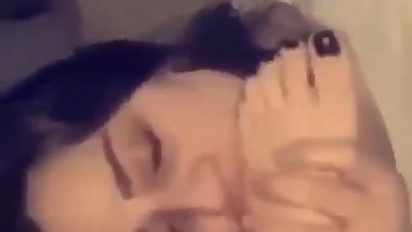 Arabic Lesbian worshipping feet