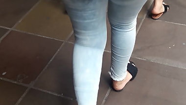 Seguindo 2 loiras e 1 morena rabudas cavalonas 6