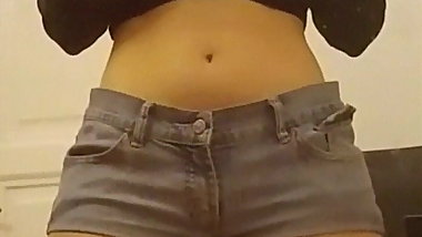 amazing pawg in short jeans