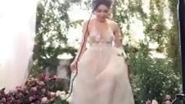 Hot girl teen vietnam show bikini