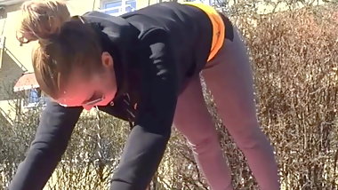 Tight yoga teen (Comment what you want to do to her)