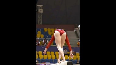 Candid Hot Gym Teen Ass