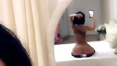 Hot Brunette sexy body Show