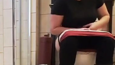 My Cousin Who Pee #1