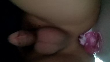 Chinese teen gay use the pink dildo into his body